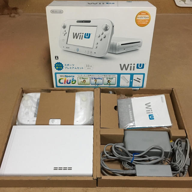 Wii U(ウィーユー)のWiiU スプラトゥーン その他ソフト付き エンタメ/ホビーのゲームソフト/ゲーム機本体(家庭用ゲーム機本体)の商品写真