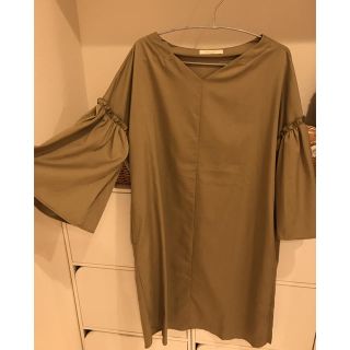 ショコラフィネローブ(chocol raffine robe)の袖フレアワンピース(ひざ丈ワンピース)