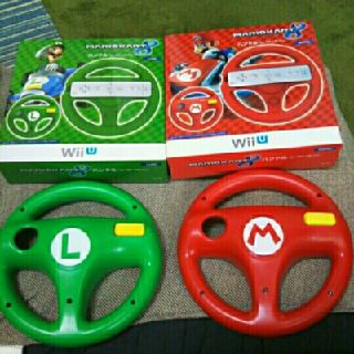 ウィー(Wii)のマリオカートハンドルセット☆美品(その他)