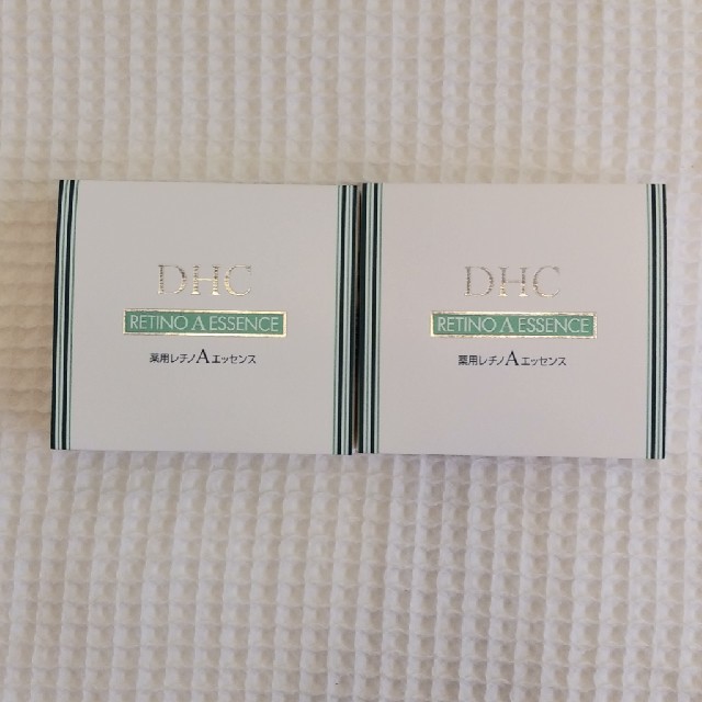 DHC(ディーエイチシー)のぶぶ様専用！新品未使用DHC レチノaエッセンス2箱 コスメ/美容のスキンケア/基礎化粧品(アイケア/アイクリーム)の商品写真