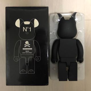 NEIGHBORHOOD - BE@RBRICK NEIGHBORHOOD 400%の通販 ... ベアブリック8体セット+ネイバーフット 専用