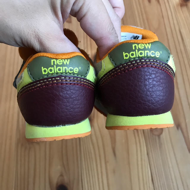 New Balance(ニューバランス)のclover♣︎様 専用ニューバランス ベビー とギャップのキャップ キッズ/ベビー/マタニティのベビー靴/シューズ(~14cm)(スニーカー)の商品写真
