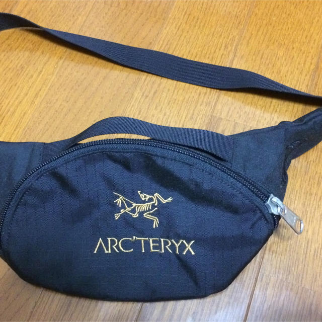 ARC'TERYX(アークテリクス)のアークテリクス ウエストポーチ アーバンファニー ビームス 40周年 メンズのバッグ(ウエストポーチ)の商品写真
