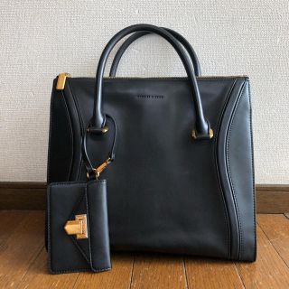 チャールズアンドキース(Charles and Keith)のチャールズ&キース ハンドバッグ A4ファイル バッグ  セリーヌ風(ハンドバッグ)