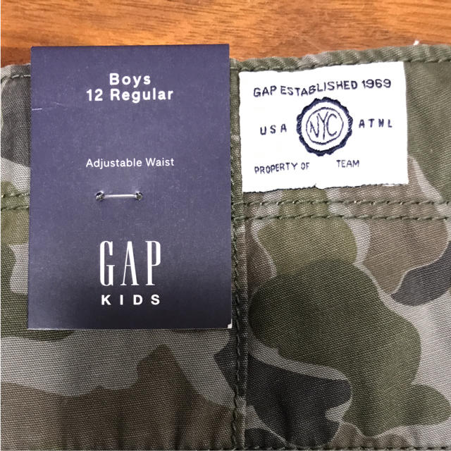 GAP Kids(ギャップキッズ)のGAP ハーフパンツ 150 迷彩 新品 ズボン キッズ/ベビー/マタニティのキッズ服男の子用(90cm~)(パンツ/スパッツ)の商品写真