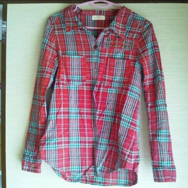 ANAP(アナップ)のアナップ 赤チェックシャツ レディースのトップス(シャツ/ブラウス(長袖/七分))の商品写真