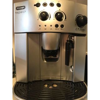 デロンギ(DeLonghi)のデロンギ全自動(エスプレッソマシン)