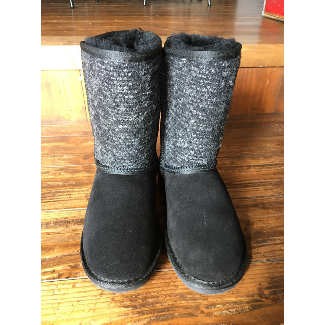 新品 ミネトンカのムートンブーツ UGG 1