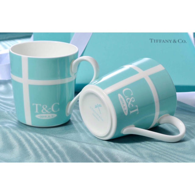 Tiffany & Co. - ティファニーペアマグカップ 【オリジナル名入れの通販 by VERY｜ティファニーならラクマ