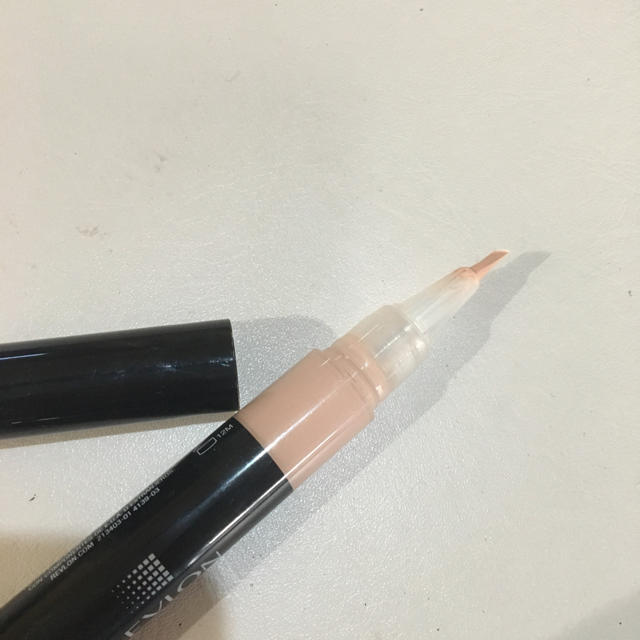 REVLON(レブロン)のレヴロン   レブロン  アイ プライマー プラス プライトナー 03 コスメ/美容のベースメイク/化粧品(コントロールカラー)の商品写真