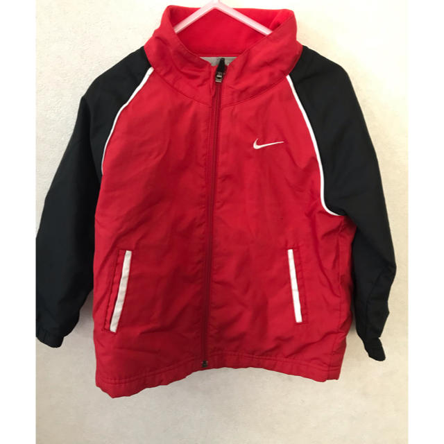 NIKE(ナイキ)のナイキ100cm パーカー キッズ/ベビー/マタニティのキッズ服男の子用(90cm~)(ジャケット/上着)の商品写真