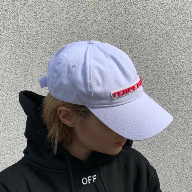 OFF-WHITE(オフホワイト)のCAP レディースの帽子(キャップ)の商品写真
