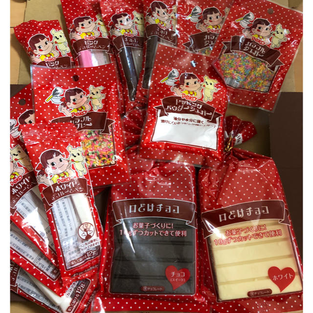 お菓子作りのデコレーション15点セット 食品/飲料/酒の食品(菓子/デザート)の商品写真