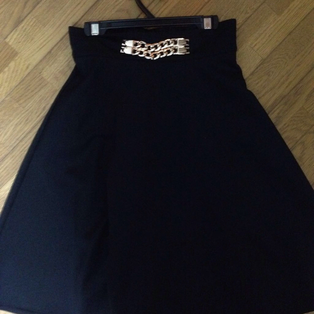 EVRIS(エヴリス)のEVRIS スカート レディースのスカート(ひざ丈スカート)の商品写真
