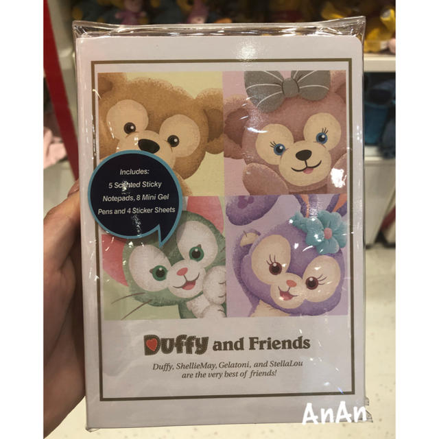 Disney(ディズニー)の香港ディズニーランド☆ダッフィー＆フレンズ☆メモセット エンタメ/ホビーのおもちゃ/ぬいぐるみ(キャラクターグッズ)の商品写真