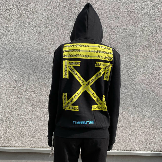 OFF-WHITE(オフホワイト)のパーカー メンズのトップス(パーカー)の商品写真