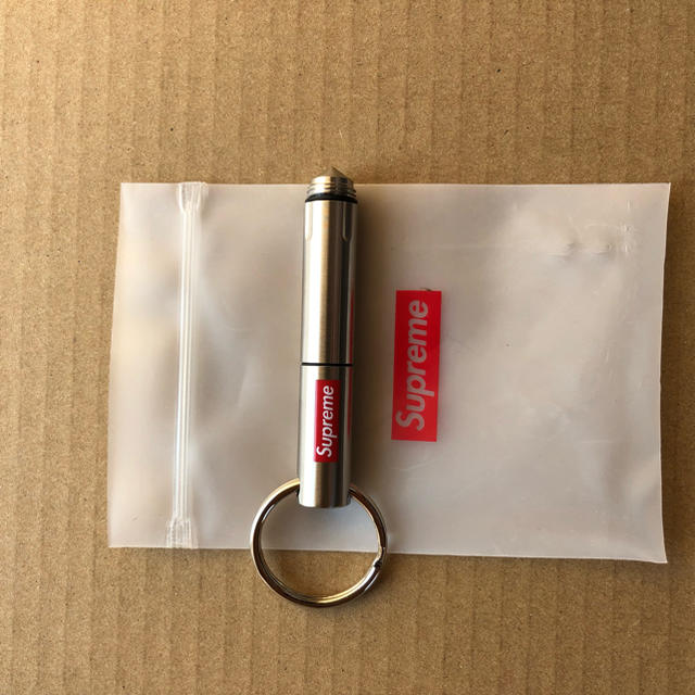 Supreme(シュプリーム)の16ss Supreme Keychain Pen メンズのファッション小物(キーホルダー)の商品写真