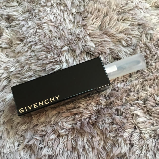 GIVENCHY(ジバンシィ)のGIVENCHYジバンシー Rouge Interdit #02 ピンクベージュ コスメ/美容のベースメイク/化粧品(口紅)の商品写真