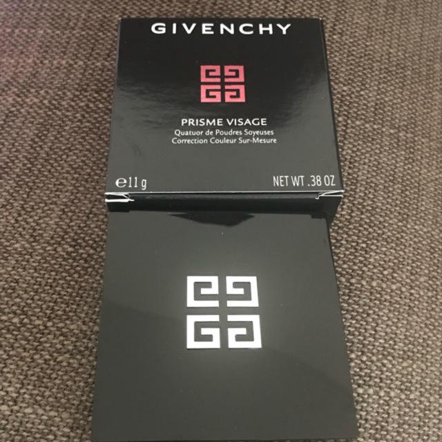 GIVENCHY(ジバンシィ)のジバンシイ フェイスパウダー コスメ/美容のベースメイク/化粧品(フェイスパウダー)の商品写真