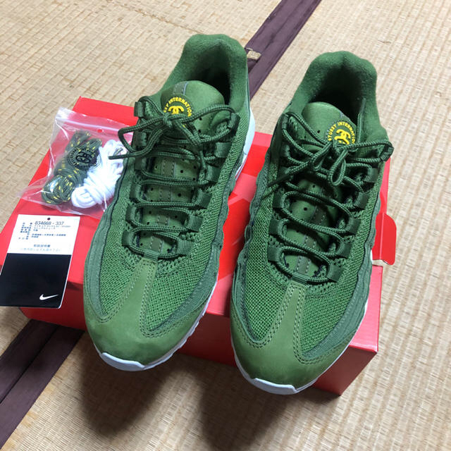 NIKE(ナイキ)のNIKE AIRMAX95 STUSSY ステューシー コラボ メンズの靴/シューズ(スニーカー)の商品写真