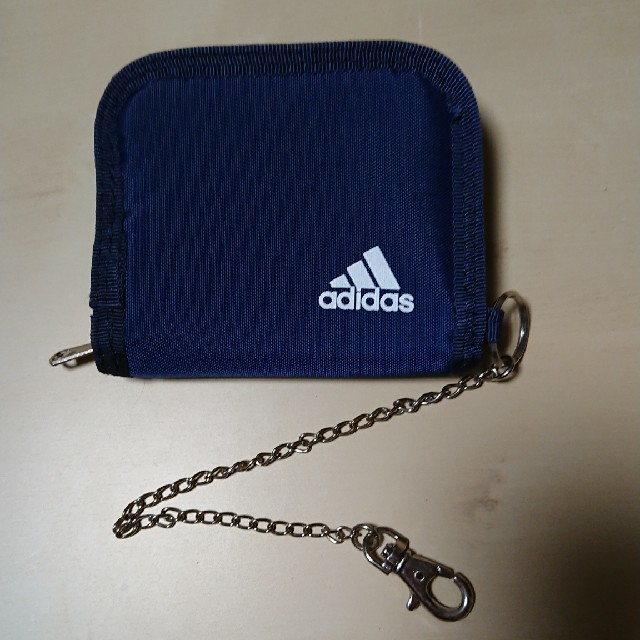 adidas(アディダス)のアディダスジュニア用財布 キッズ/ベビー/マタニティのこども用ファッション小物(財布)の商品写真