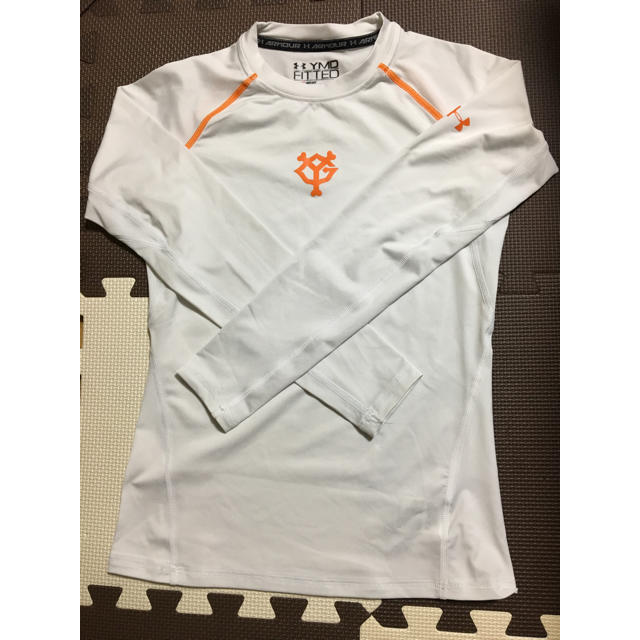 UNDER ARMOUR(アンダーアーマー)の140cm インナー  アンダーアーマー  送料無料 キッズ/ベビー/マタニティのキッズ服男の子用(90cm~)(Tシャツ/カットソー)の商品写真