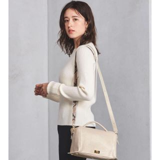 ユナイテッドアローズ(UNITED ARROWS)の【美品】ユナイテッドアローズ  リブクルーネック ニット オフホワイト(ニット/セーター)