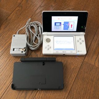 ニンテンドー3DS(ニンテンドー3DS)のニンテンドー3ds 本体 ケース付き(携帯用ゲーム機本体)