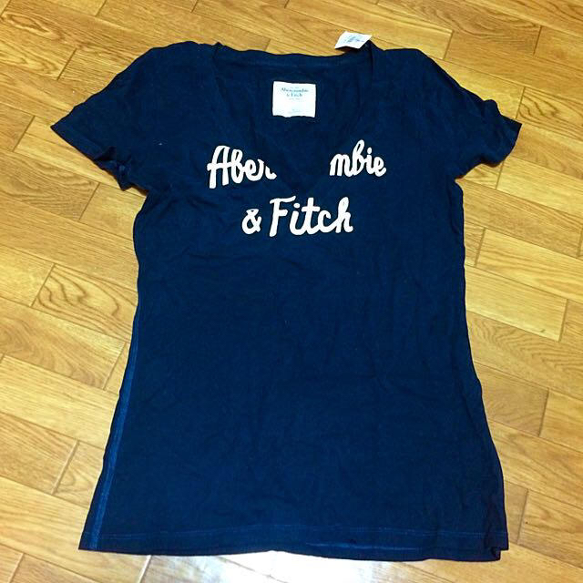 Abercrombie&Fitch(アバクロンビーアンドフィッチ)のアバクロ♡新品Tシャツ レディースのトップス(Tシャツ(半袖/袖なし))の商品写真