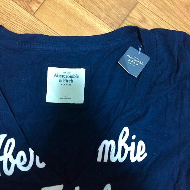 Abercrombie&Fitch(アバクロンビーアンドフィッチ)のアバクロ♡新品Tシャツ レディースのトップス(Tシャツ(半袖/袖なし))の商品写真