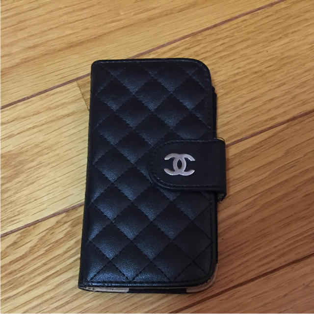 CHANEL iPhone5 手帳型ケース お値下げ中の通販 by クリストファー｜ラクマ