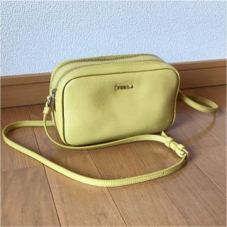 フルラ(Furla)のFURLA★フルラ★ リリー クロスボディー ショルダーバッグ イエロー(ショルダーバッグ)