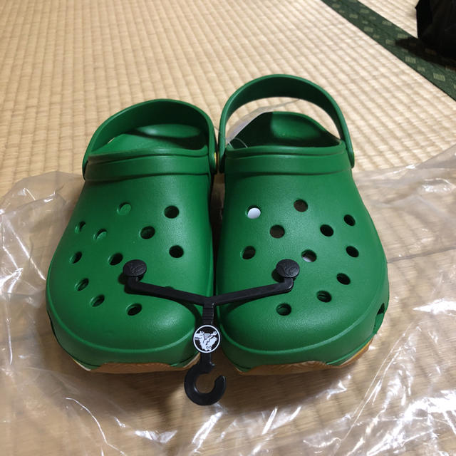 crocs(クロックス)のクロックス みどり 27cm メンズの靴/シューズ(サンダル)の商品写真