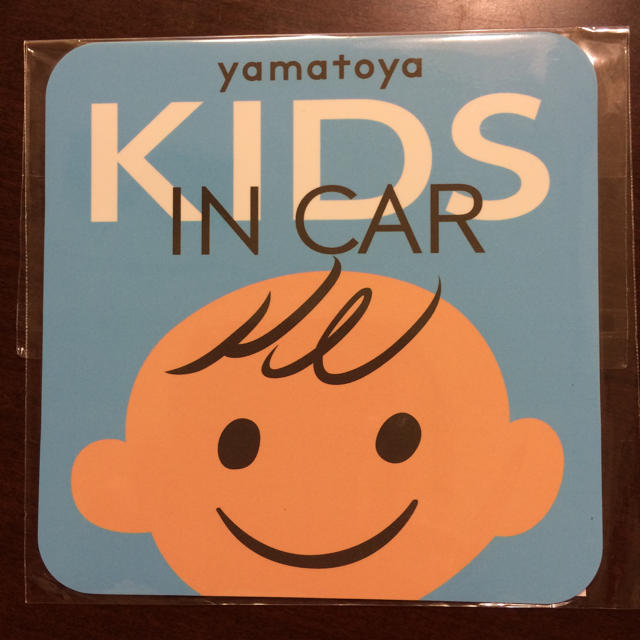 大和屋(ヤマトヤ)のyamatoya KIDS IN CAR マグネットステッカー 自動車/バイクの自動車(車外アクセサリ)の商品写真
