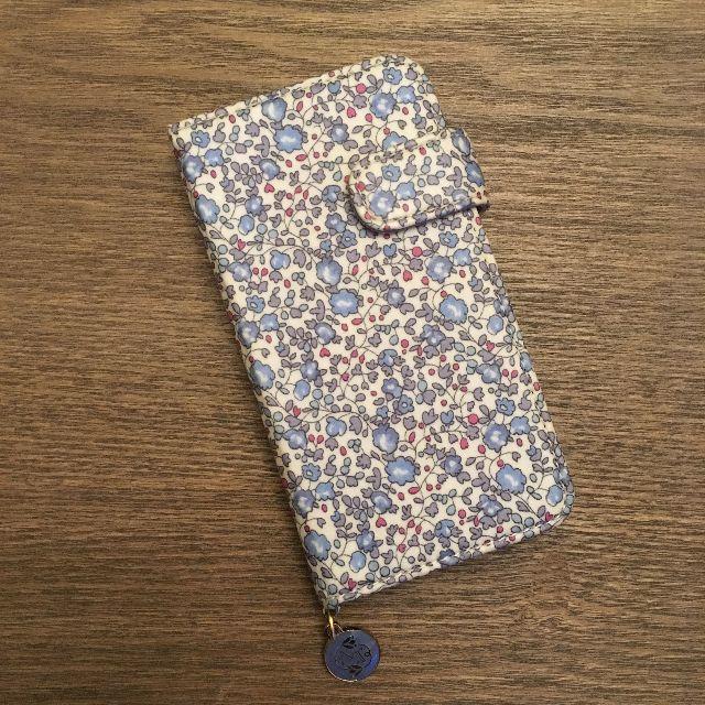 AfternoonTea(アフタヌーンティー)のAfternoonTea　ブック型　iPhoneSE　ケース　リバティプリント スマホ/家電/カメラのスマホアクセサリー(iPhoneケース)の商品写真