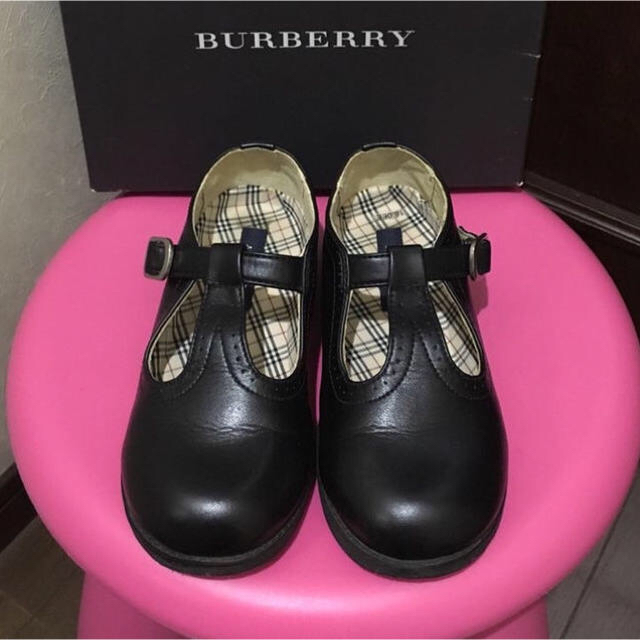 BURBERRY(バーバリー)のゆず様専用♡BURBERRY♡18cm♡フォーマルシューズ♡七五三♡卒園♡ キッズ/ベビー/マタニティのキッズ靴/シューズ(15cm~)(フォーマルシューズ)の商品写真