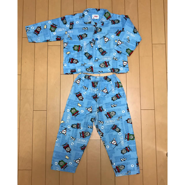 GUNZE(グンゼ)のトーマス パジャマ【100cm 中古】 キッズ/ベビー/マタニティのキッズ服男の子用(90cm~)(パジャマ)の商品写真