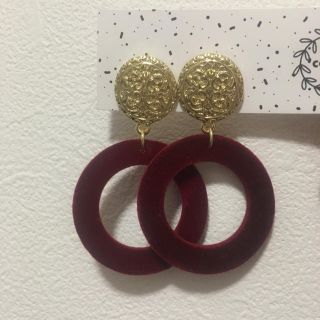 ピアス(ピアス)