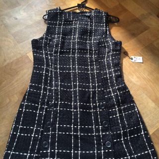 フォーエバートゥエンティーワン(FOREVER 21)の新品 Forever21 冬物 黒ワンピ(ミニワンピース)