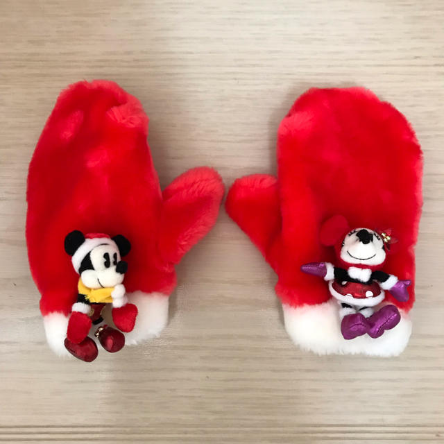 Disney(ディズニー)のディズニーリゾート 子供用 ミトン クリスマス ミッキー ぬいぐるみ　手袋 キッズ/ベビー/マタニティのこども用ファッション小物(手袋)の商品写真