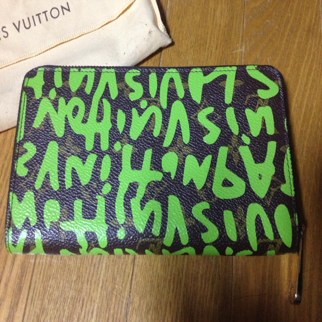 LOUIS VUITTON - 本物ルイヴィトン ペイント財布の通販 by n - shop ...