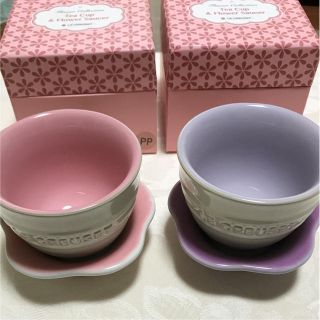 ルクルーゼ(LE CREUSET)のももち様専用 ル・クルーゼ ティカップ&フラワーソーサー新品(食器)