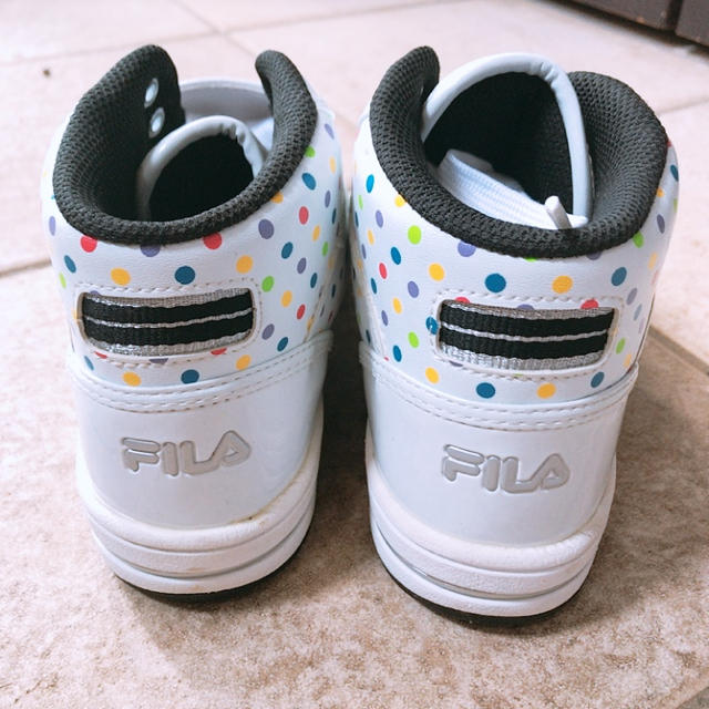 FILA(フィラ)のFILAシューズ 22.5cm 新品未使用 キッズ/ベビー/マタニティのキッズ靴/シューズ(15cm~)(スニーカー)の商品写真