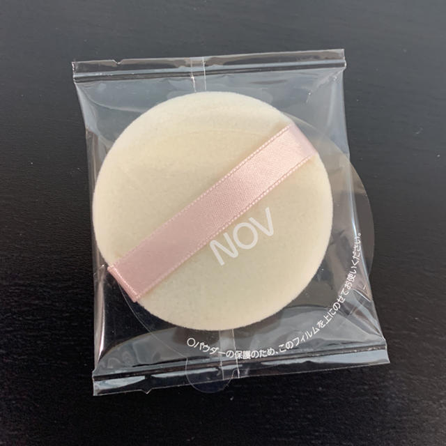 NOV(ノブ)のノブ プレストパウダー UV ルーセント リフィル 10g コスメ/美容のベースメイク/化粧品(フェイスパウダー)の商品写真