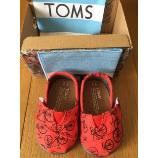 トムズ(TOMS)の新品 TOMS スリッポン 出産祝い ベビー ファーストシューズ 9センチ(スニーカー)