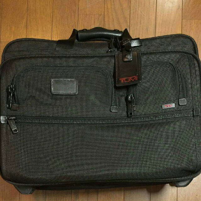 TUMI(トゥミ)の専用。TUMI　キャリーバッグ メンズのバッグ(トラベルバッグ/スーツケース)の商品写真