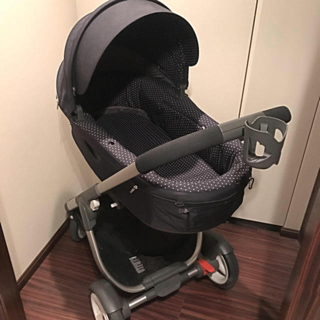 Stokke(ストッケ)のストッケ  ベビーカー クルージ ネイビー 美品 キッズ/ベビー/マタニティの外出/移動用品(ベビーカー/バギー)の商品写真