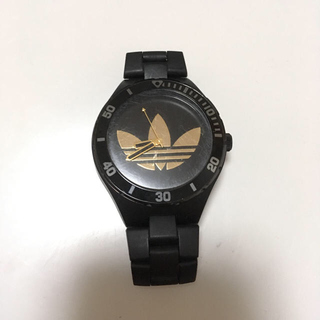 アディダス(adidas)のadidas腕時計！！(腕時計)