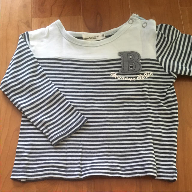 BeBe(ベベ)のBeBe長袖Tシャツ キッズ/ベビー/マタニティのキッズ服男の子用(90cm~)(Tシャツ/カットソー)の商品写真