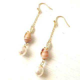 貝殻ピアス♡ベージュ(ピアス)